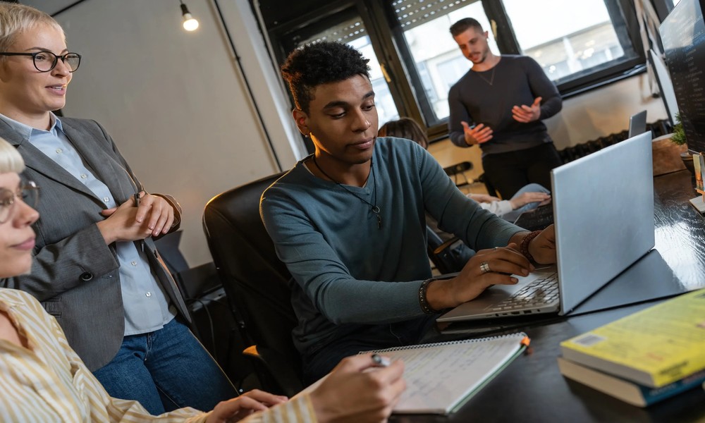 How to Hire Top Tech Talent in a Competitive Market (Without Overpaying)